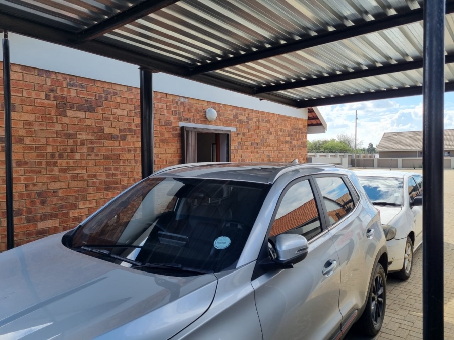 2 Bedroom Property for Sale in Estoire Free State